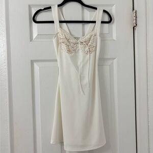 Elegant White Lace Trim Chemise